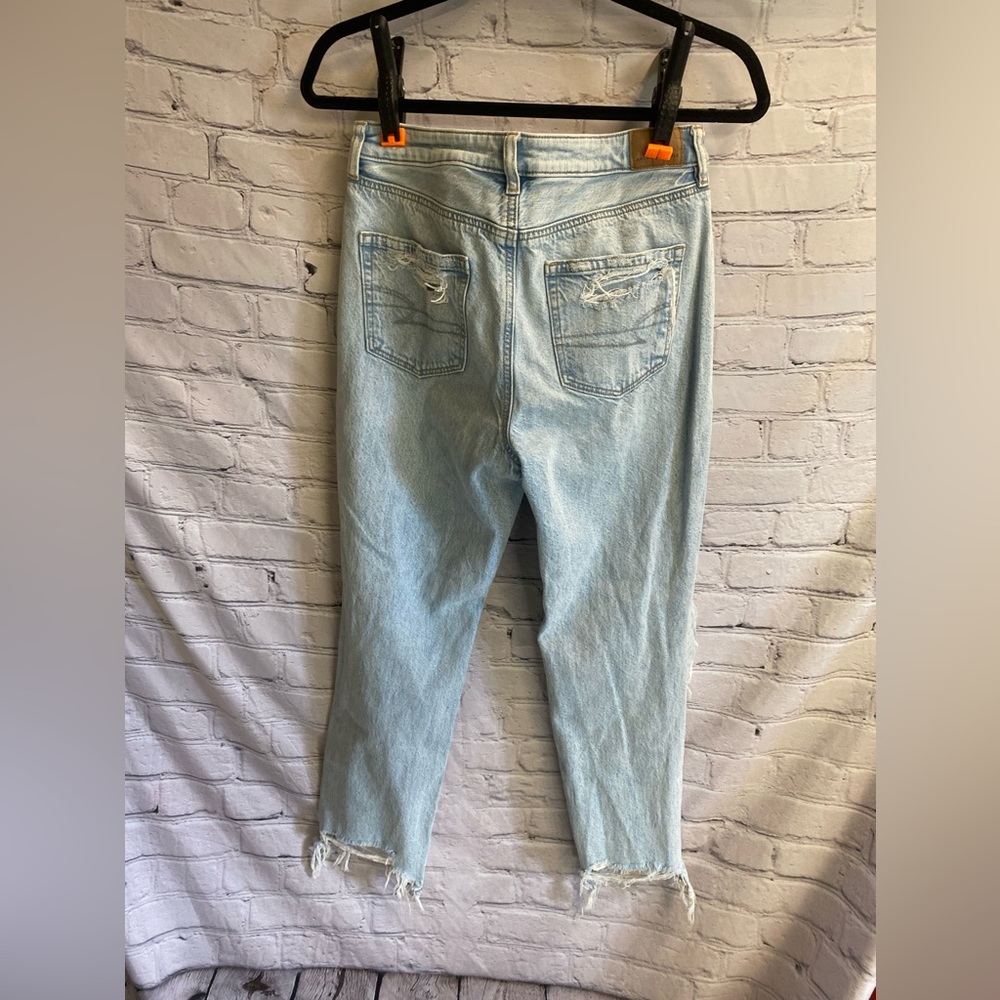 American Eagle Light Washed Comfort Stretch Really Ripped Mom Jeans Women’s 4 - Picture 10 of 12